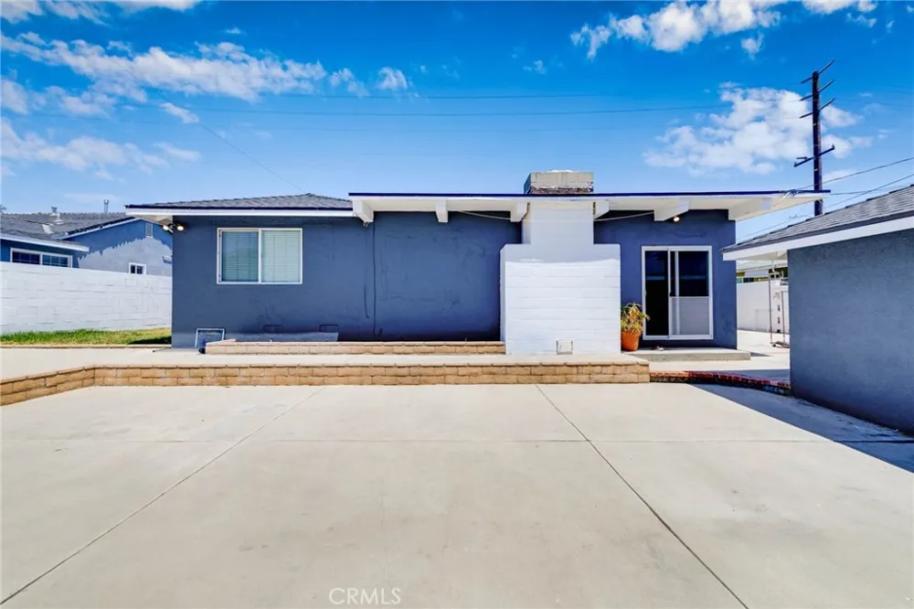 235 S Azusa West Covina, CA 91791